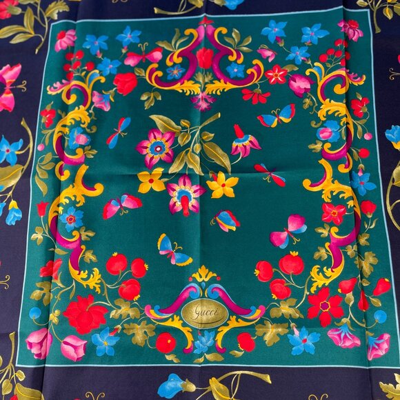 Gucci Vintage Silk Scarf 34” Floral Butterfly Baroque Green Multicolor - Picture 2 of 12